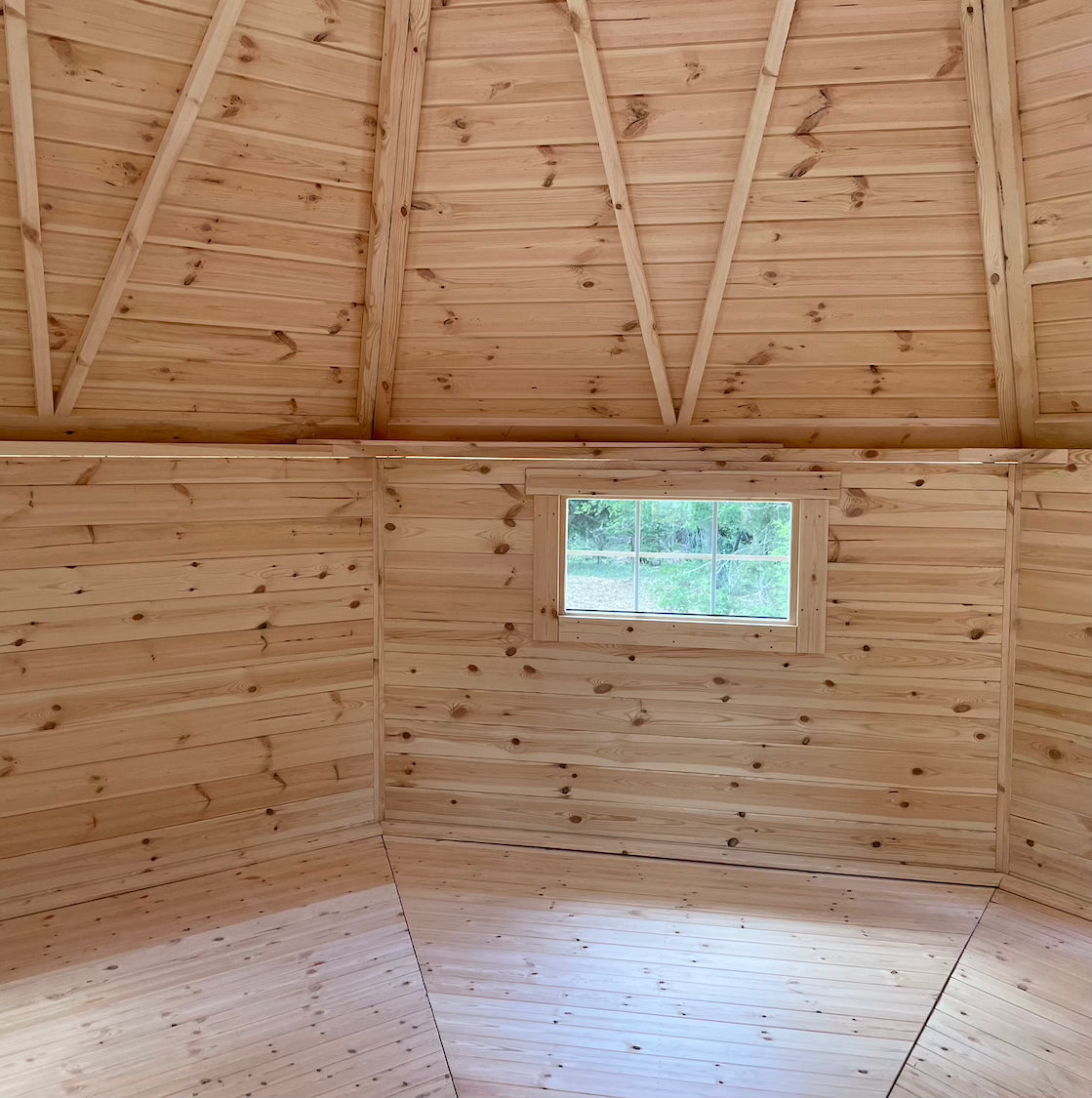 Exaco | 250 sq.ft. KOTA Grill House/Hunting Cabin Fitting 25 Adults