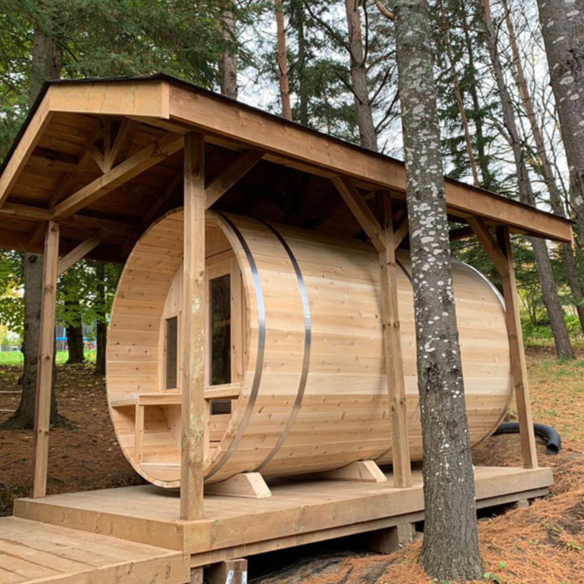 Dundalk Leisurecraft | Tranquility Electric Canadian Timber 4-5 Person Barrel Sauna