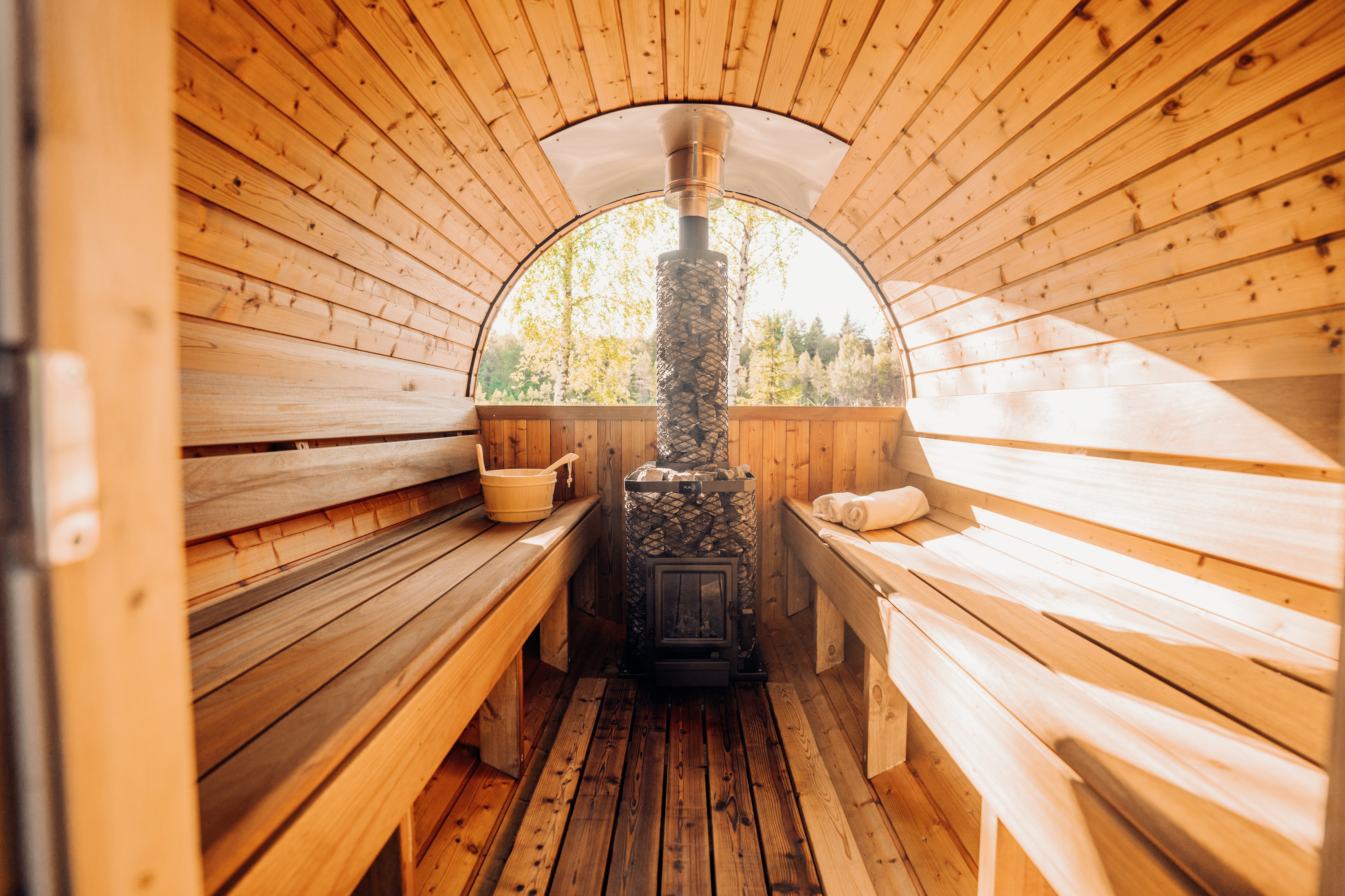 Arctic Finland House | Barrel Sauna Uno With Terrace